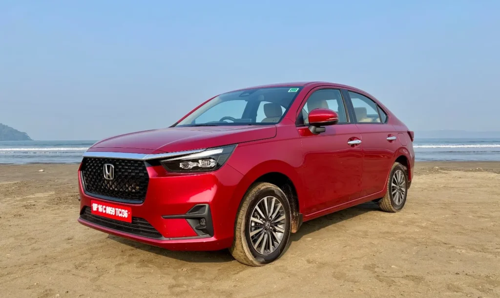 Honda Amaze 2nd Gen कैसी है? जानिए इंजन, म्यूज़िक सिस्टम और फीचर्स का हाल!!!