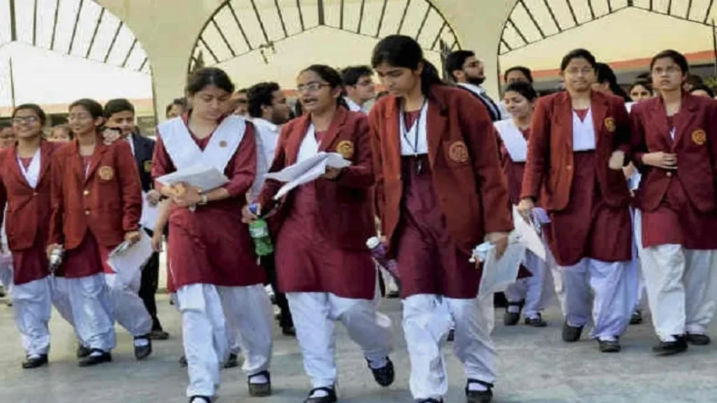 Indira Priyadarshini Award: इंदिरा प्रियदर्शिनी छात्रा सम्मान योजना में बड़ा फेरबदल!! जानिए क्या होगी इनाम की नई राशि